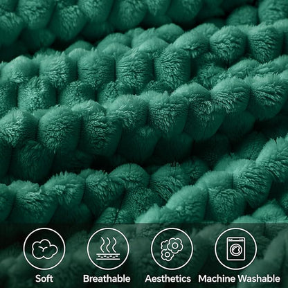 BEDELITE Fleece Throw Blanket for Couch & Bed - 3D Jacquard Decorative Dark Green Blanket, Super Soft and Cozy Warm Fuzzy Blanket All Seasons Suitable, 50x60Inches