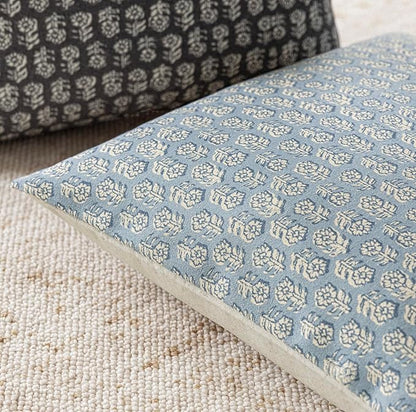 Foindtower Set of 2 Decorative Vintage Floral Print Throw Pillow Covers Neutral Modern Farmhouse Cushion Covers Boho Home Decor for Sofa Chair Couch Bedroom Living Room Outdoor,18×18 Inch,Powder Blue