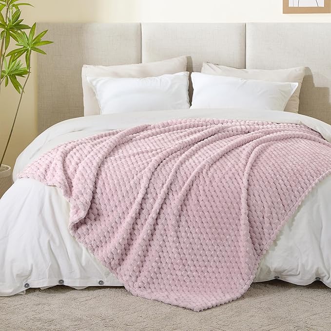 BEDELITE Fleece Twin Blankets for Couch & Bed - 3D Jacquard Decorative Lotus Pink Blanket, Super Soft and Cozy Warm Fuzzy Blanket All Seasons Suitable, 60x80Inches