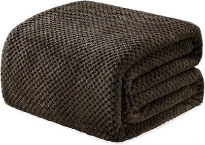 Exclusivo Mezcla Fleece Throw Blanket Extra Large, Super Soft and Warm Blankets for Couch, Sofa and Bed Waffle Textured, Cozy, Fuzzy and Lightweight (Coffee, 50x70 Inches)