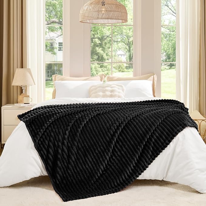 BEDELITE Fleece Blanket - 3D Ribbed Jacquard Decorative Black Throw Blankets for Men & Women, Lightweight Warm Cozy Soft Fuzzy Blankets All Seasons Suitable 50x60 inches