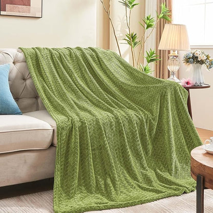 inhand Sage Green Fleece Queen Blanket for Bed, Super Soft Flannel Cozy Blankets for Adults, Lightweight Leaves Pattern Fuzzy Blanket for Office,Warm Plush Blankets for All Season, 90x90 Inches