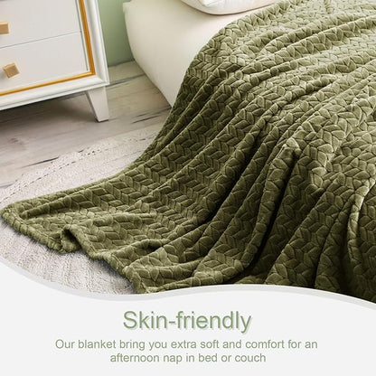 Exclusivo Mezcla Fleece Twin Size Blanket for Bed, 60x80 Inches Soft Cozy Jacquard Flannel Blankets, Lightweight Fuzzy Plush Warm for Women, Olive Green