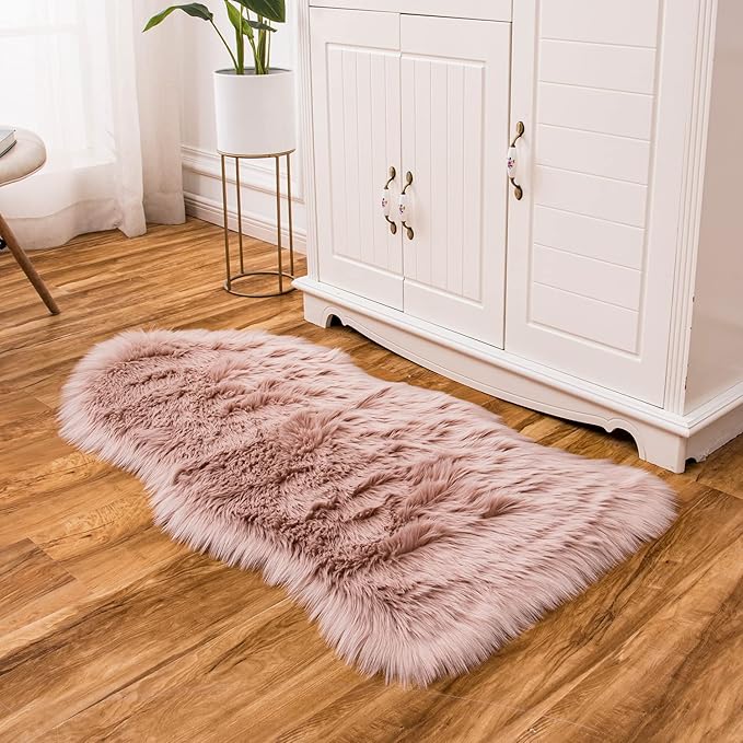EasyJoy Ultra Soft Fluffy Shaggy Area Rug Faux Fur Rug Chair Cover Seat Pad Fuzzy Area Rug for Bedroom Floor Sofa Living Room (2 x 4 ft Sheepskin, Pink)