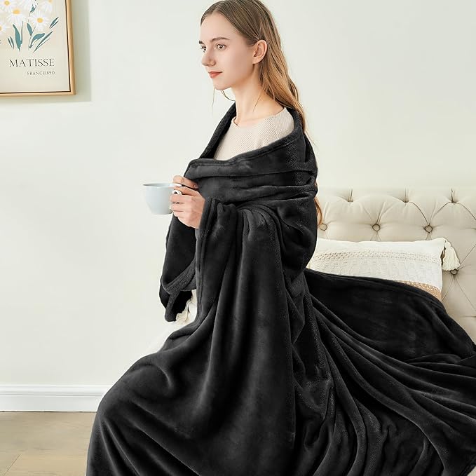 BEDELITE Fleece Blankets Queen Size for Bed, Luxury Plush Cozy Fuzzy Black Blanket 90x90 Inches, Super Soft Warm Lightweight Throw Blanket All Seasons Suitable