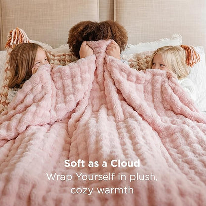 Bedsure 3D Fleece Bubble Blanket - GentleSoft Pink King Blanket for Bed Sofa Girls Room Decor - Luxury Soft Cozy Spring Gifts for Kids Girls, Lightweight, Crystal Pink, 108"×90"