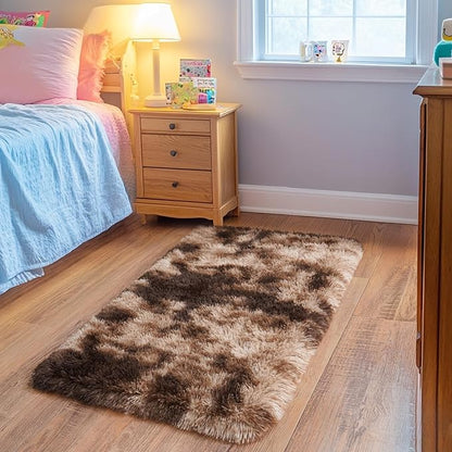Small Rugs for Bedroom, Fluffy 2x3 Rug Throw Non Slip for Bedside Dorm Kids Room, Plush Comfy Shag Carpet for Home Decor Aesthetic, Tie-Dyed Brown