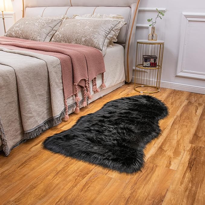 EasyJoy Ultra Soft Fluffy Shaggy Area Rug Faux Fur Rug Chair Cover Seat Pad Fuzzy Area Rug for Bedroom Floor Sofa Living Room (2 x 4 ft Sheepskin, Black)
