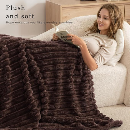 Exclusivo Mezcla King Size Flannel Fleece Blanket, Super Soft Striped Jacquard Bed Blanket, Lightweight Fuzzy Cozy for All Seasons, 90x104 Inches, Coffee