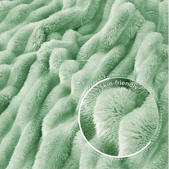 Exclusivo Mezcla King Size Flannel Fleece Blanket, Super Soft Striped Jacquard Bed Blanket, Lightweight Fuzzy Cozy for All Seasons, 90x104 Inches, Sage Green
