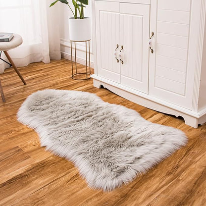 EasyJoy Ultra Soft Fluffy Shaggy Area Rug Faux Fur Rug Chair Cover Seat Pad Fuzzy Area Rug for Bedroom Floor Sofa Living Room (2 x 4 ft Sheepskin, Light Grey)