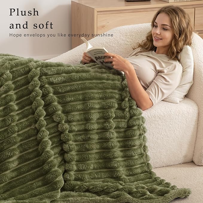 Exclusivo Mezcla Twin Size Flannel Fleece Blanket, Super Soft Striped Jacquard Bed Blanket, Lightweight Fuzzy Cozy for All Seasons, 60x80 Inches, Olive Green