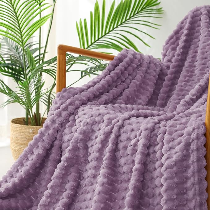 Exclusivo Mezcla Fleece King Blanket for Bed, Extra Large Fuzzy Grayish Purple Bed Blankets, Soft Cozy Plush Sofa Throws for All Seasons, 90x104 Inches