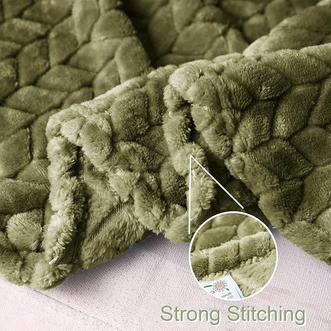 Exclusivo Mezcla Fleece Throw Blanket for Couch and Bed, 50x70 Inches Soft Cozy Jacquard Flannel Blankets, Lightweight Fuzzy Plush Warm Throws for Women, Olive Green
