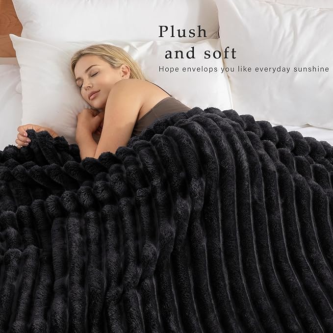 Exclusivo Mezcla Queen Size Flannel Fleece Blanket, Super Soft Striped Jacquard Bed Blanket, Lightweight Fuzzy Cozy for All Seasons, 90x90 Inches, Black