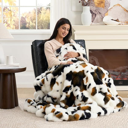 Cozy Bliss Cow Print Faux Fur Throw Blanket for Couch, Fuzzy Soft Plush Thick Bubble Blanket for Sofa Bedroom Living Room, 50x60 Inches
