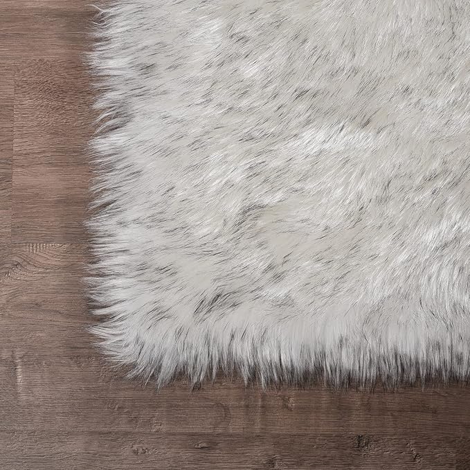 Latepis 6x9 Faux Sheepskin Rug for Living Room Fluffy Washable Rugs for Bedroom Luxury Room Decor White with Grey Tips Rug for Bedroom Fluffy Rectangle