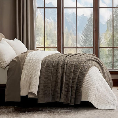 EVERGRACEHOME Modern Checkered Chenille Throw Blanket, Soft Cozy Plaid Knitted Chair Blanket for Sofa Couch, Decorative Knit Throw for Bed and Living Room, Mocha Brown, 50" x 60"