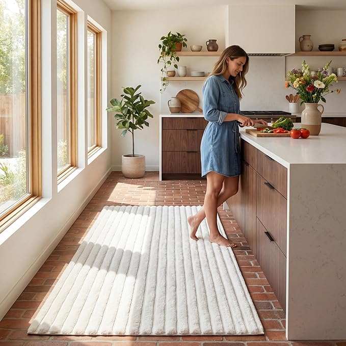 Nuloom SuperiorWash Collection Kai Off-White, 6' x 9', Fluffy and Cozy, High Traffic, Stain Resistant, Easy Clean, Durable Washable Area Rug for Bedroom, Living Room, Dining, Den, Foyer, Entryway