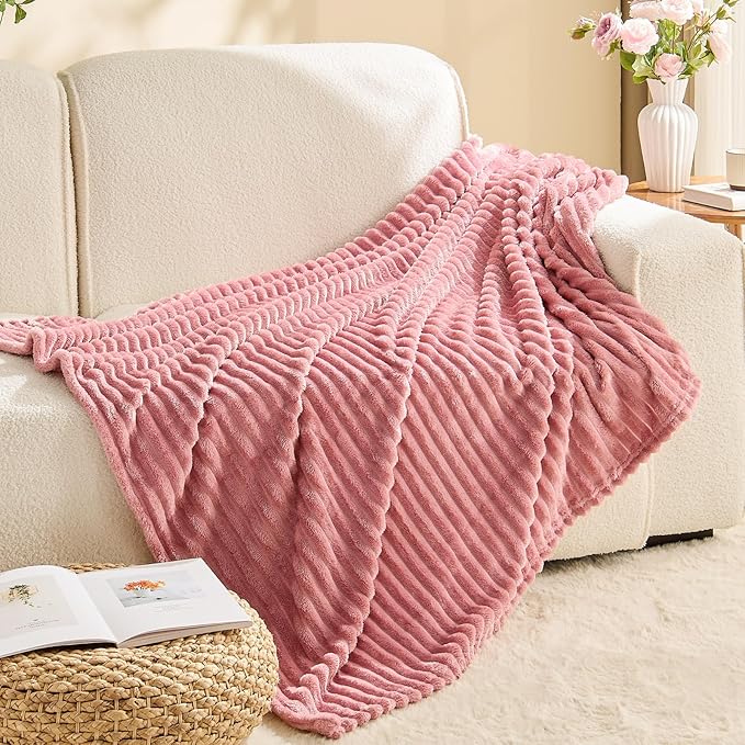 BEDELITE Large Throw Blankets for Couch - 3D Ribbed Jacquard Cute Fuzzy Fleece Blanket, Warm and Breathable Soft Cozy Throw XL Blanket, Dusty Pink