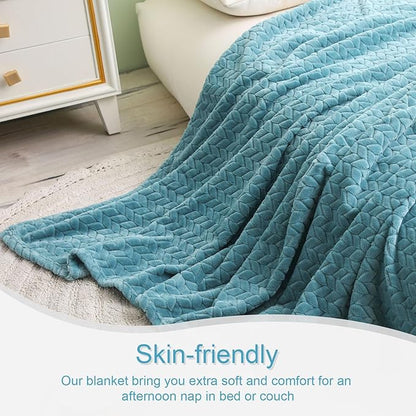 Exclusivo Mezcla Fleece Throw Blanket for Couch and Bed, 50x70 Inches Soft Cozy Jacquard Flannel Blankets, Lightweight Fuzzy Plush Warm Throws for Women, Slate Blue