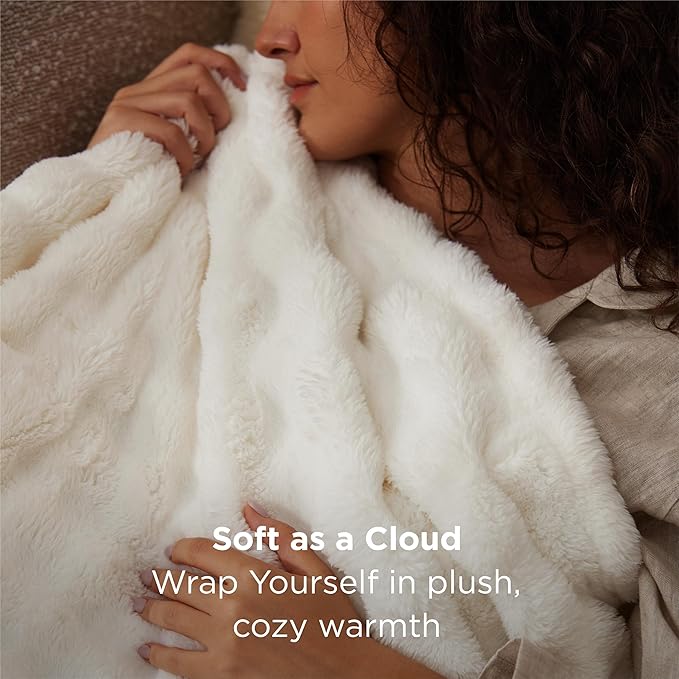 Bedsure 3D Fleece Bubble Blanket for Couch - GentleSoft White Twin Blanket for Sofa Bed Room Decor - Luxury Soft Cozy Spring Gifts for Kids, Lightweight, All Seasons, Off White, 60"×80"
