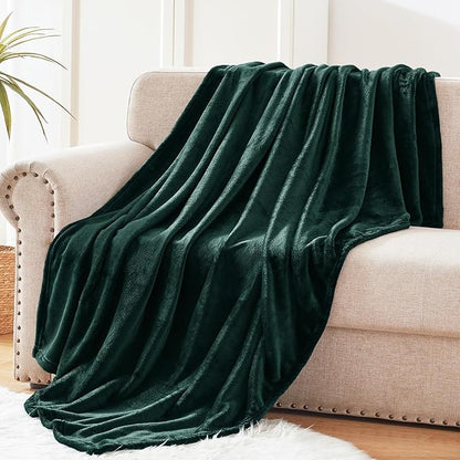 Exclusivo Mezcla Fleece Throw XL Blanket for Couch, Sofa, Super Soft and Warm Forest Green Blankets, All Season, Cozy, Plush, Lightweight, 50x70 Inches