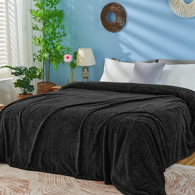 inhand Black Fleece Twin Blanket, Super Soft Flannel Cozy Blankets for Adults, Lightweight Leaves Pattern Fuzzy Blanket for Couch Sofa Bed Office, Warm Plush Blankets for All Season, 60x90 Inches
