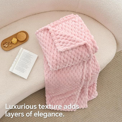BEDELITE Fleece Blanket - 3D Jacquard Decorative Pink Throw Blankets for Women's Couch & Bed, Soft and Cozy Warm Plush Fluffy Blanket, Cute Birthday Gift for Women, 50x70 Inches