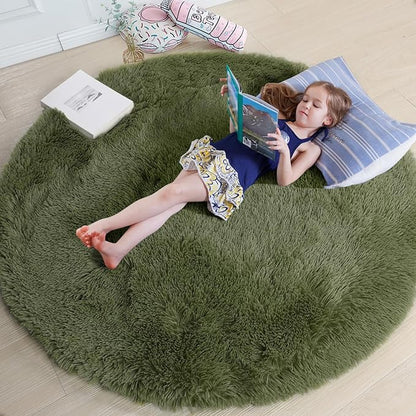 Amdrebio Olive Green Round Rug 5Ft for Living Room Bedroom, Fluffy Shaggy Modern Circle Area Rugs for Kids Room, Soft Plush Fuzzy Shag Carpet for Playroom Office Dorm Nursery Classroom, Home Decor