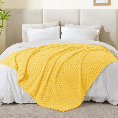BEDELITE Fleece Blanket - 3D Jacquard Decorative Light Yellow Throw Blankets for Couch & Bed, Soft and Cozy Warm Plush Fluffy Blanket All Seasons Suitable, 50x60Inches