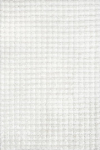 nuLOOM Jeni Off-White, 2' x 3', Solid Faux Rabbit, Fluffy and Cozy, High Traffic, Stain Resistant, Easy Clean, Durable Washable Area Rug for Bedroom, Living Room, Dining, Den, Foyer, Entryway