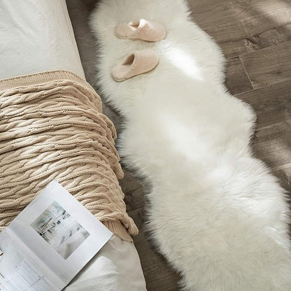 MIULEE Luxury Super Soft Fluffy Area Rug Faux Fur Sheepskin Rug Decorative Christmas Plush Shaggy Carpet for Bedside Sofa Floor Nursery 2 x 6 Feet, White