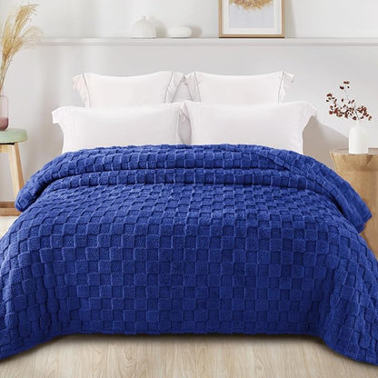 Exclusivo Mezcla Twin Size Flannel Fleece Blanket, Super Soft and Warm Lightweight Checkered Pattern Blankets for All Seasons, 60x80 Inches, Cobalt Blue