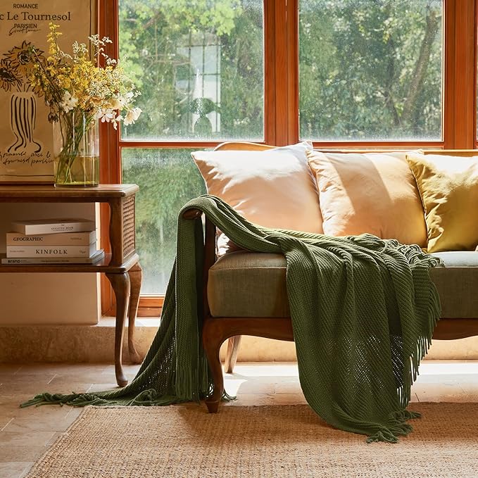 lifein Throw Blanket for Couch, Soft Green Boho Decor Bed Throw,Cozy Knitted Chenille Farmhouse Lightweight Throw (Olive Green,60 * 80")