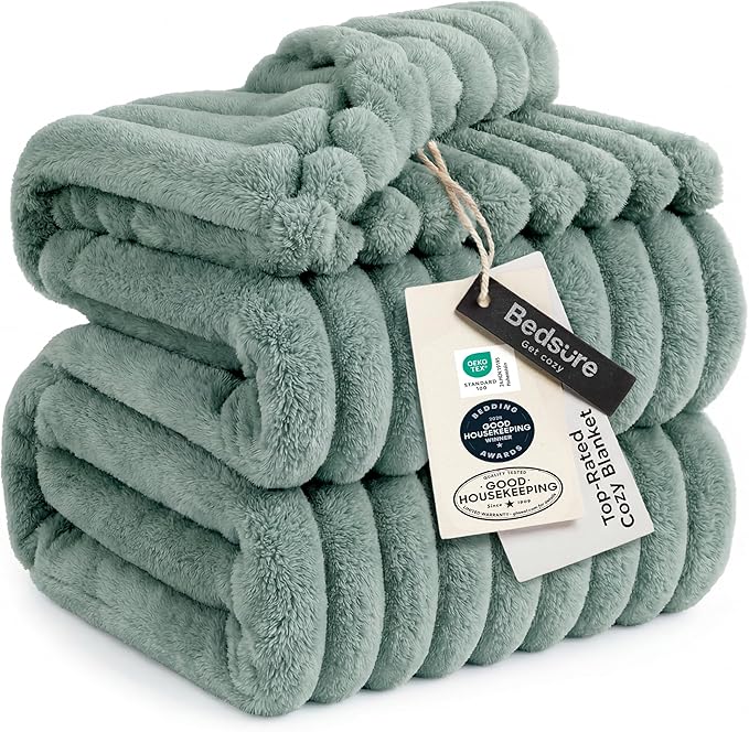 Bedsure GentleSoft Full Size Blankets for Bed - Cozy Soft Blankets for Women, Cute Large Throws for Girls, Sage Green, 84x90 Inches