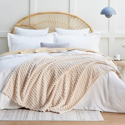 EXQ Home Fleece Blanket Throw XL for Couch or Bed - 3D Imitation Turtle Shell Jacquard Decorative Blankets - Cozy Soft Lightweight Fuzzy Flannel Blanket Suitable for All Seasons(50"×70",Beige)