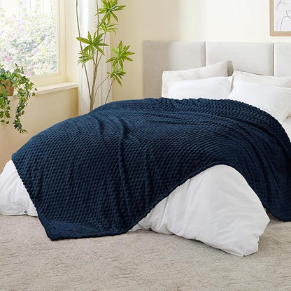 BEDELITE Fleece Blanket - 3D Jacquard Decorative Navy King Size Blankets for Bed, Soft and Cozy Warm Plush Fluffy Blanket All Seasons Suitable, 108x90Inches