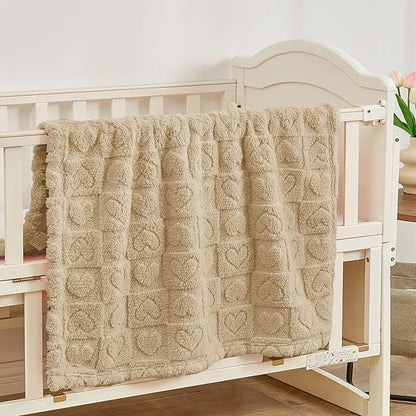 Yurhap Fleece Baby Blanket Heart Checkered, Ultra Soft Cozy Baby Blankets for Boys Girls, Fluffy Infant Toddler Newborn Receiving Gifts for Crib Stroller 30"x40" (Khaki)