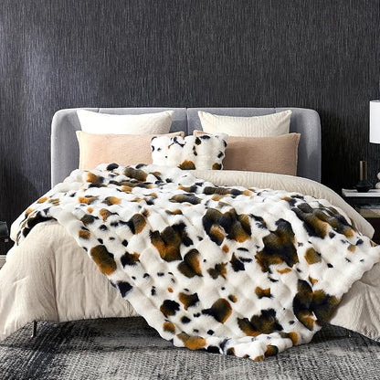 Cozy Bliss Cow Print Faux Fur Throw Blanket for Couch, Fuzzy Soft Plush Thick Bubble Blanket for Sofa Bedroom Living Room, 60x80 Inches