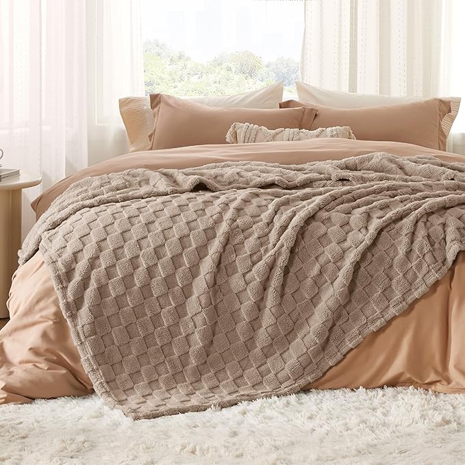 Bedsure GentleSoft King Size Blanket for Bed - Super Soft Cozy Blankets for Kids Girls, Large Fuzzy Fleece Throw for Bedroom Decor, Light Brown,108x90 Inches