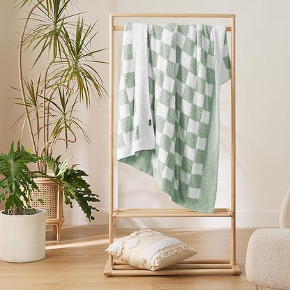 Bedsure GentleSoft Checkered Throw Blanket for Couch - Super Soft Cozy Fluffy Green Blanket, Lightweight Warm Knit All Season Blanket for Bed Sofa, Birthday, for Women, 50x60 Inches