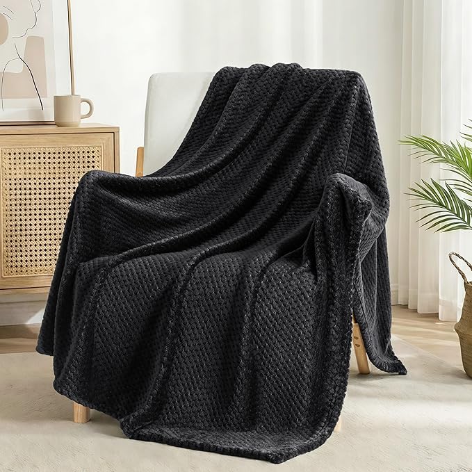 Exclusivo Mezcla Fleece Bed Blanket King Size, Super Soft and Warm Blankets for Couch, Sofa and Bed Waffle Textured, Cozy, Fuzzy and Lightweight (Black, 90x104 Inches)