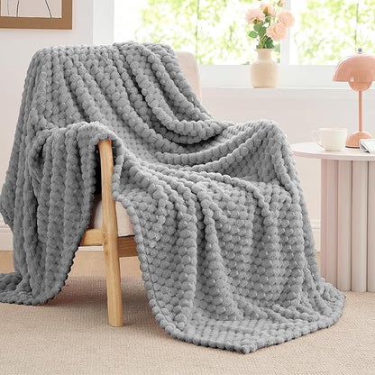 BEDELITE Fleece Blanket - 3D Jacquard Decorative Grey Throw Blankets for Couch & Bed, Soft and Cozy Warm Plush Fluffy Blanket All Seasons Suitable, 50x70Inches