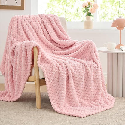 BEDELITE Fleece Blanket - 3D Jacquard Decorative Pink Throw Blankets for Women's Couch & Bed, Soft and Cozy Warm Plush Fluffy Blanket, Cute Birthday Gift for Women, 50x70 Inches
