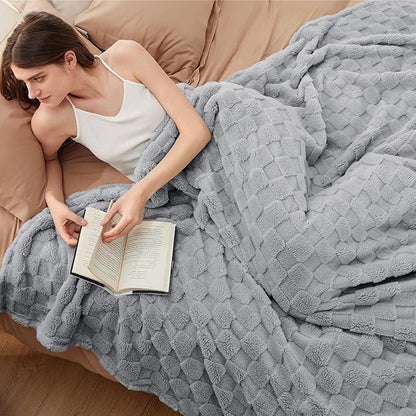 Bedsure GentleSoft King Size Blanket for Bed - Super Soft Cozy Blankets for Kids Girls, Large Fuzzy Fleece Throw for Bedroom Decor, Silver Grey,108x90 Inches