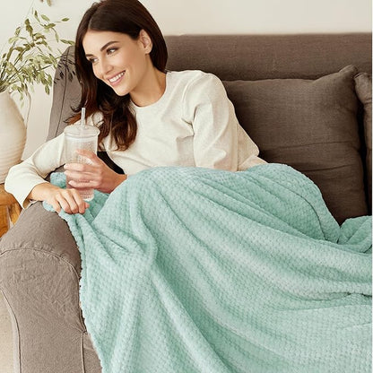 Exclusivo Mezcla Fleece Bed Blanket Twin Size, Super Soft and Warm Blankets for Couch, Sofa and Bed Waffle Textured, Cozy, Fuzzy and Lightweight (Mint Green, 60x80 inches)