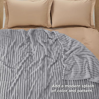 Bedsure GentleSoft Full Size Blanket for Bed - Cozy Soft Blankets for Womenn, Cute Large Fleece Throws for Girls, Light Grey, 84x90 Inches
