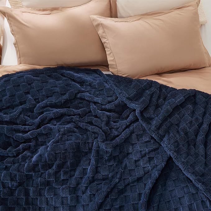 Bedsure GentleSoft King Size Blanket for Bed - Super Soft Cozy Blankets for Kids Girls, Large Fuzzy Fleece Throw for Bedroom Decor, Navy,108x90 Inches
