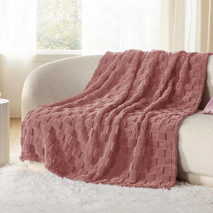 Bedsure GentleSoft Dusty Pink Throw Blanket for Couch - Checkered Fleece Blankets Gifts for Women Kids Girls, Cute Soft Cozy Throw for Bedroom Home Decor Gifts, 50x60 Inches